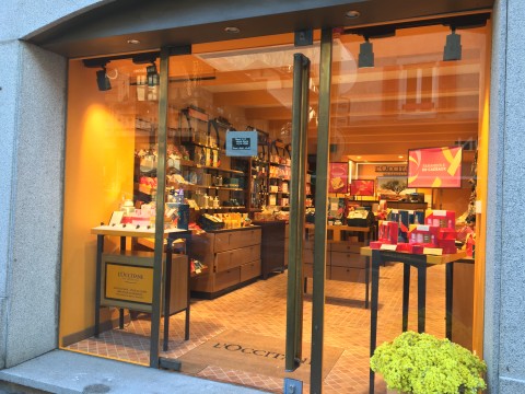 シャモニーにl Occitane ロクシタンのお店がオープンしました Petite Savoie